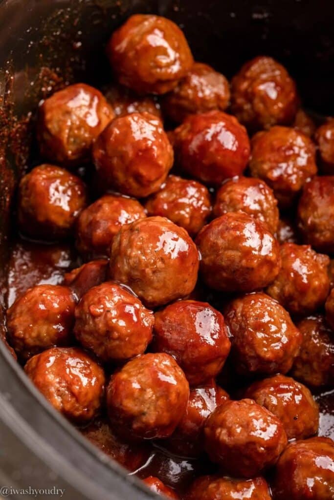 3 Ingredient Cocktail Meatballs - 10 Crowd-Pleasing Appetizers That Will Wow Your Party | Juicy meatballs in rich, savory sauce, perfect for appetizers or a main dish. Mouthwatering and satisfying meal.