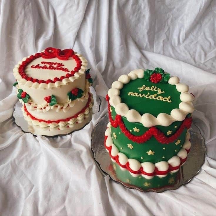 _ 98 - Festive Christmas Cake Decor Ideas Festive Christmas cakes with red and green icing, decorated for the holidays.